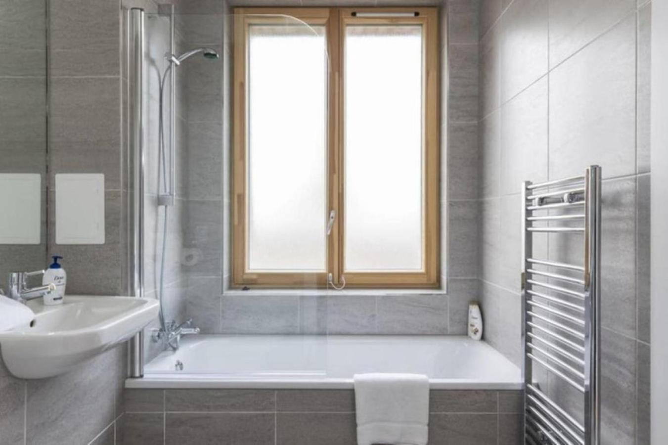 Apartamento Modern Designed 2 Bed Penthouse Sleeps Five